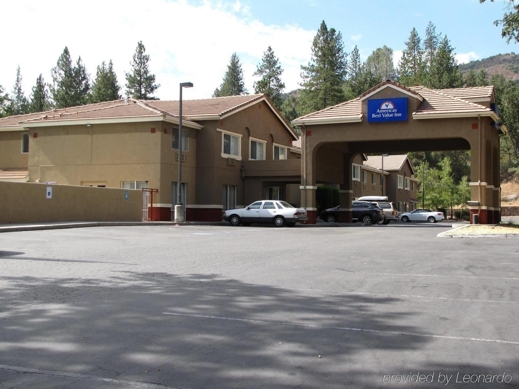 Vista Yosemite Inn Oakhurst Bagian luar foto